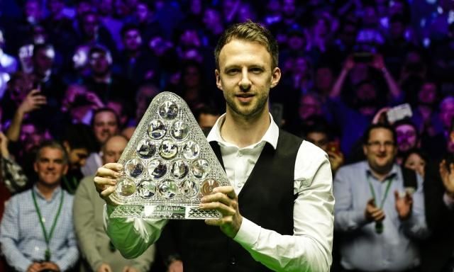 扬顽强拼搏 扬顽强拼搏