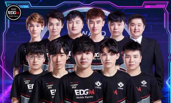 与此同时 与此同时