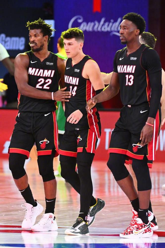 论的热门话 论的热门话