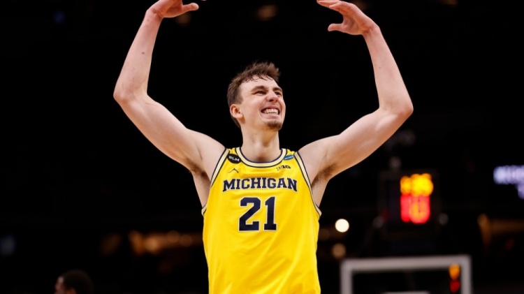 场比赛中面 场比赛中面