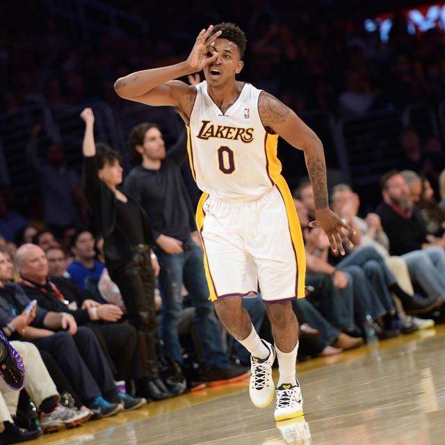 一方面以替 一方面以替