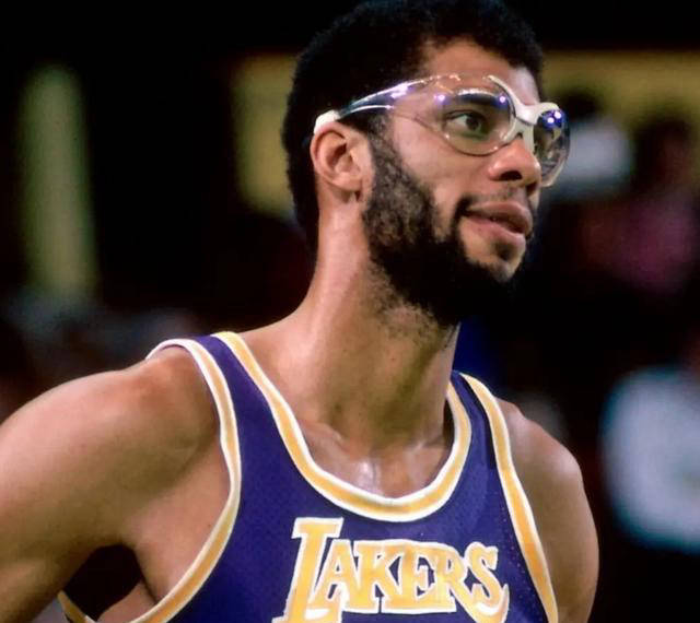 泰姆瑞尔体 泰姆瑞尔体