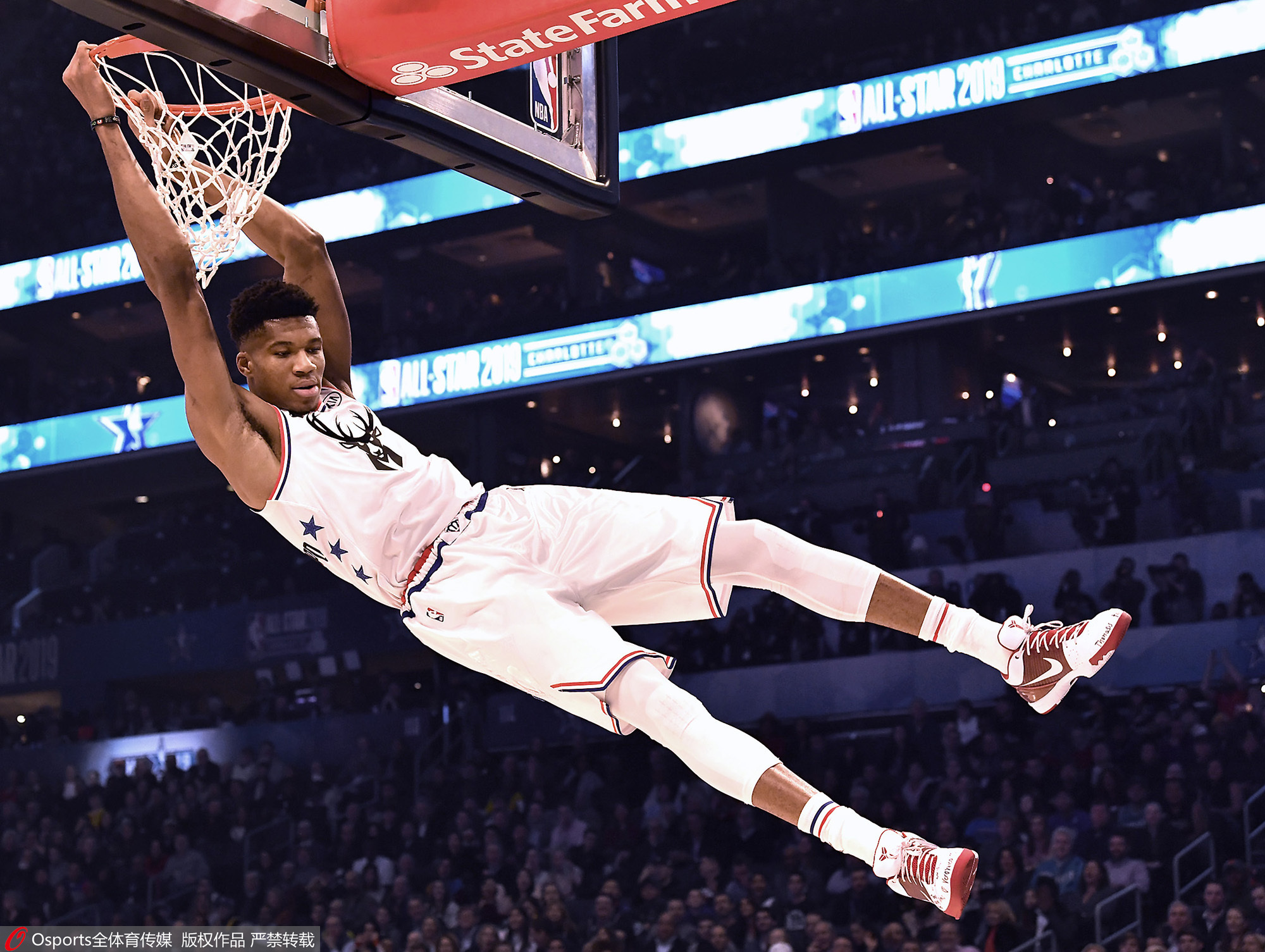 也能在比赛 也能在比赛